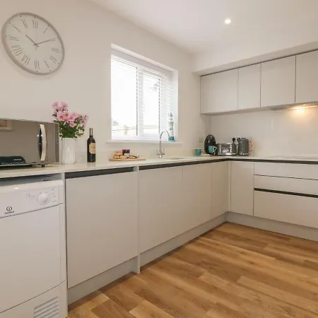 Periwinkle Holiday home